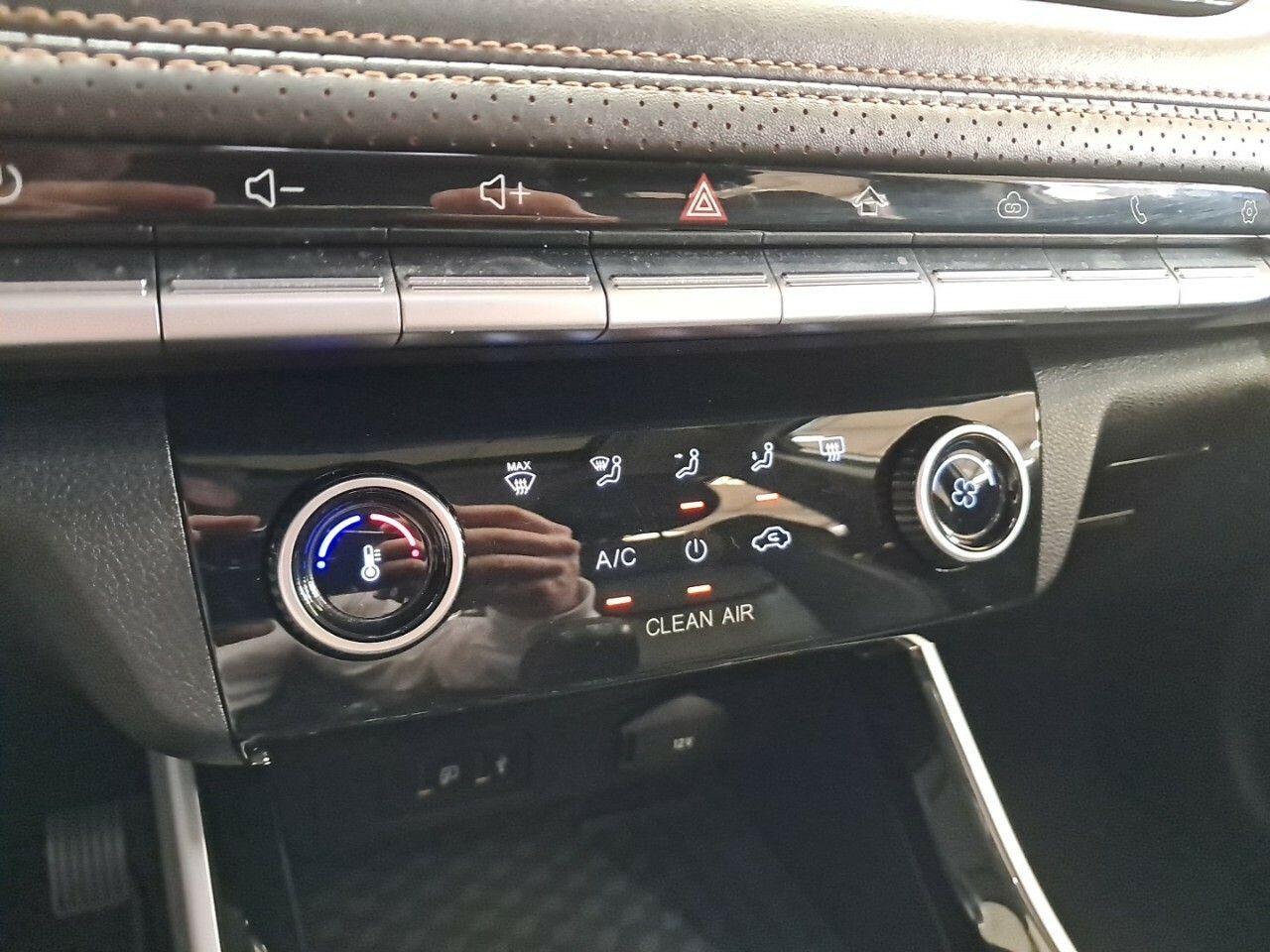 Foto DR Automobiles DR5 17