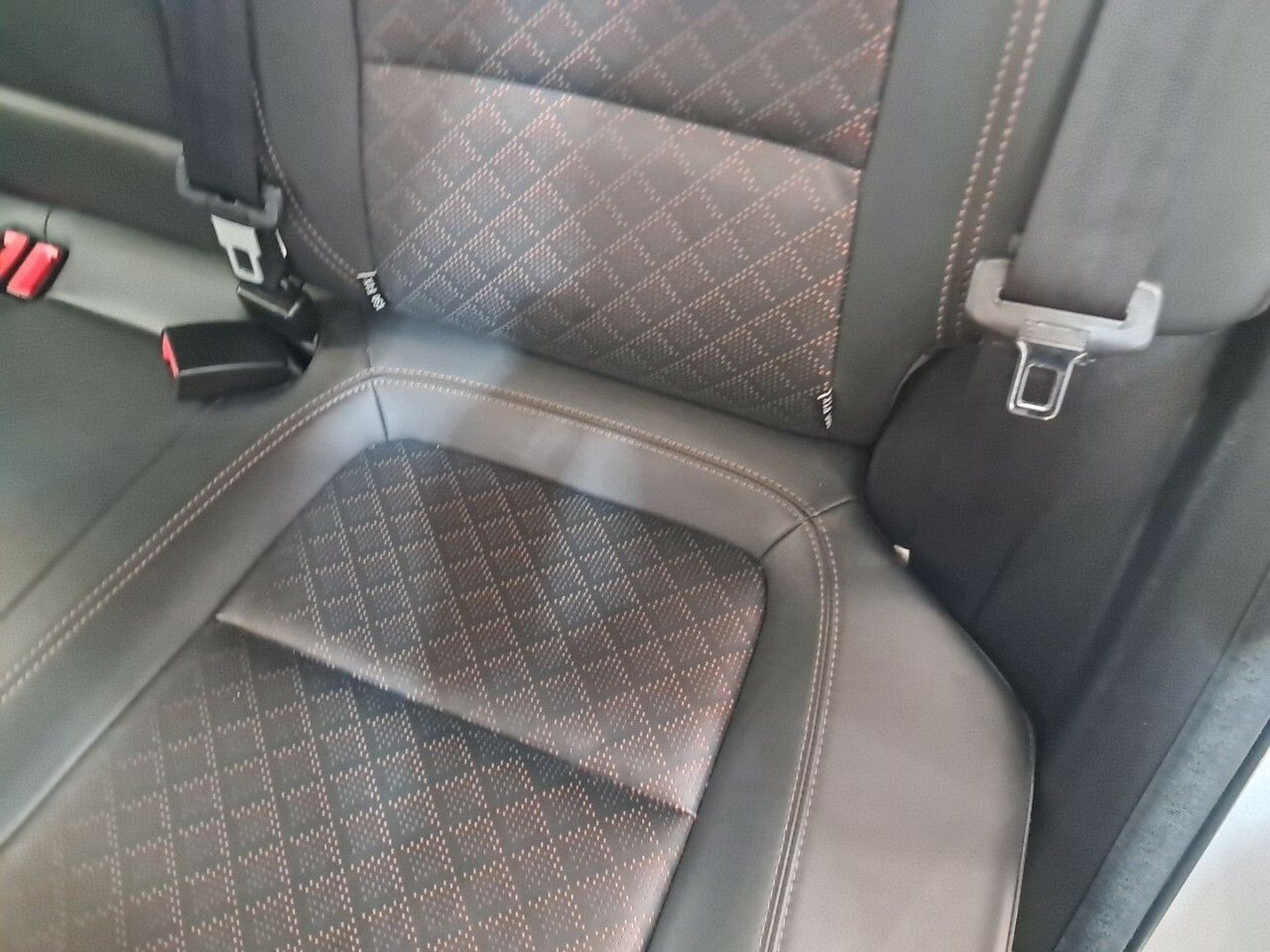 Foto DR Automobiles DR5 23