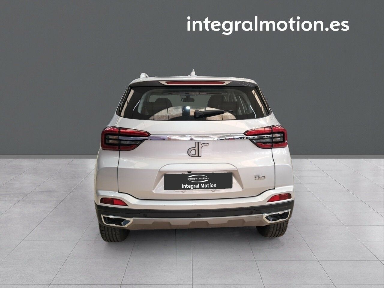 Foto DR Automobiles DR5 25