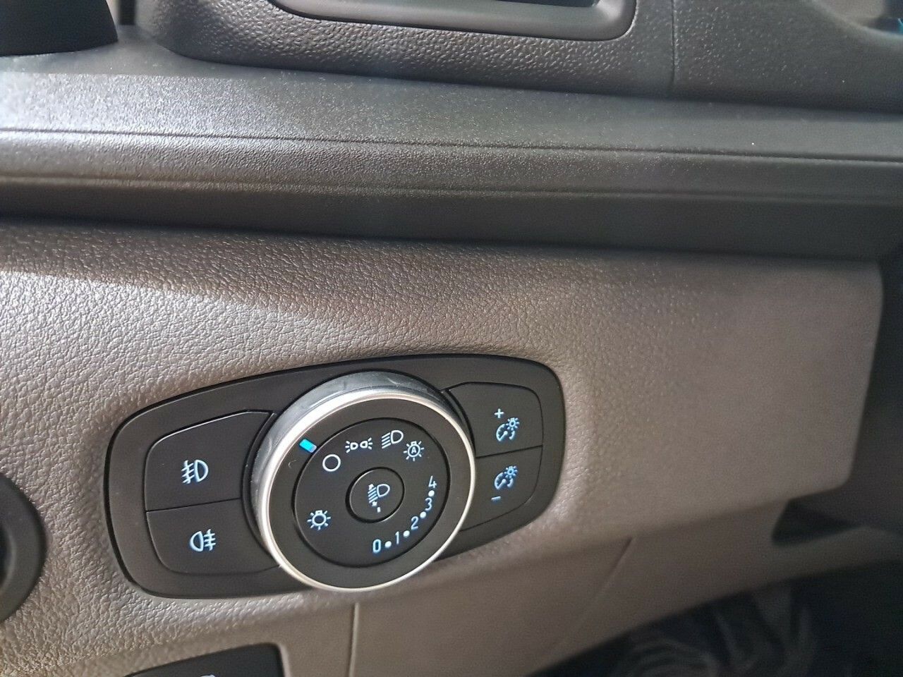 Foto Ford Transit 14