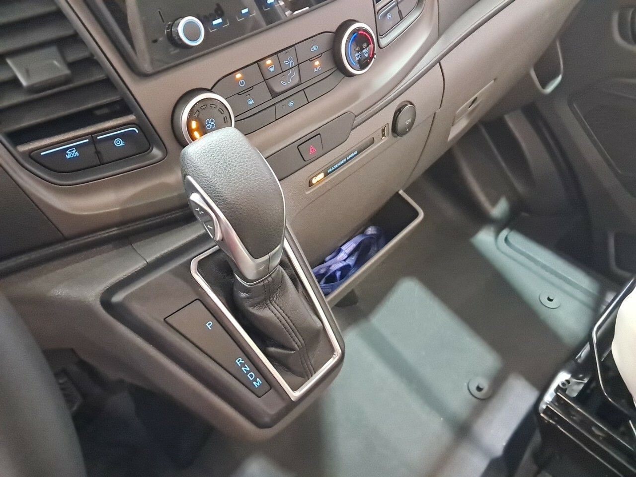 Foto Ford Transit 18