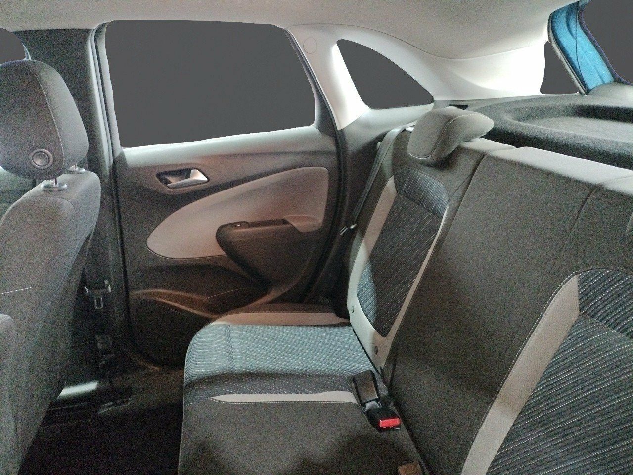 Foto Opel Crossland X 10