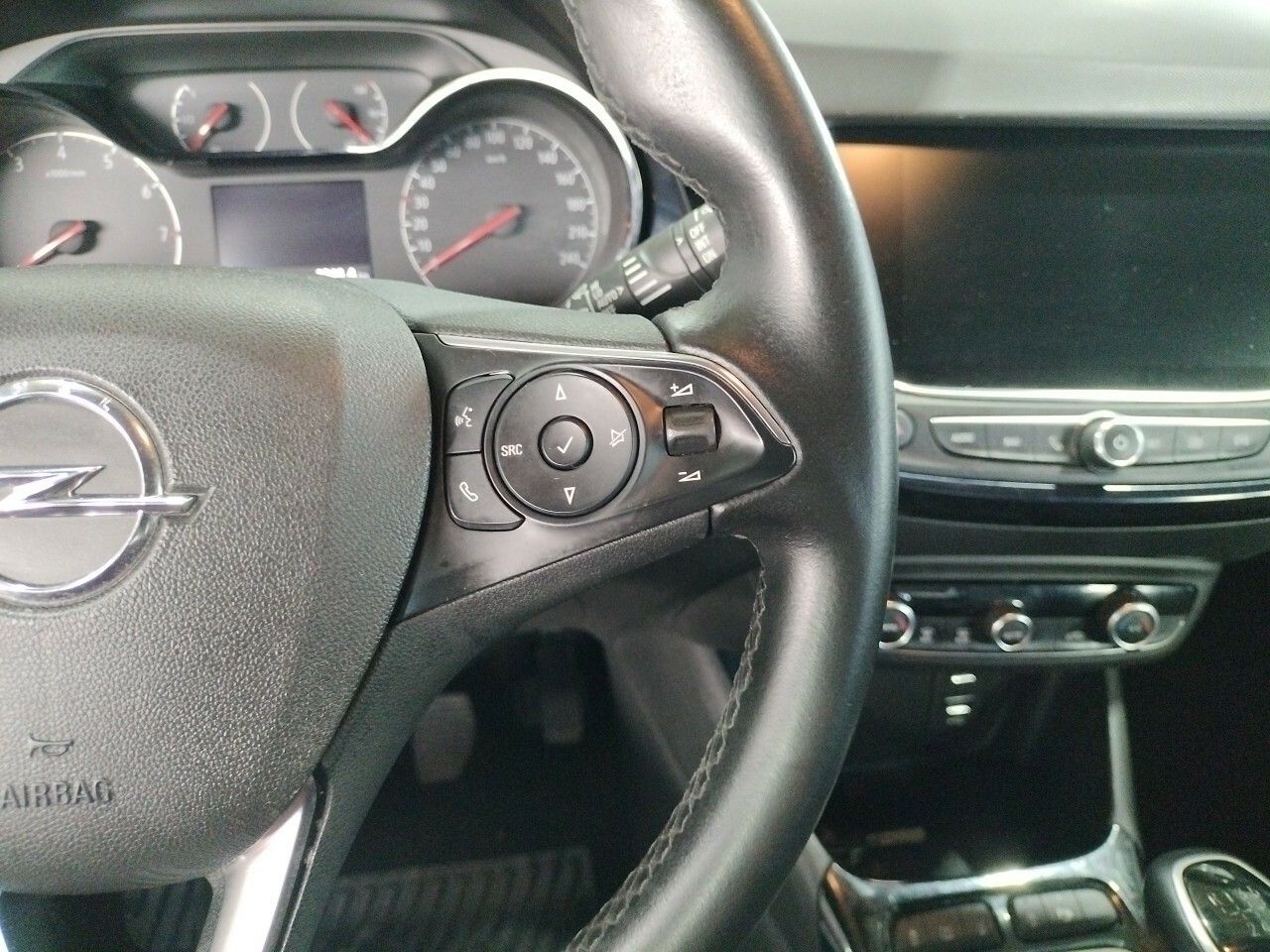 Foto Opel Crossland X 13