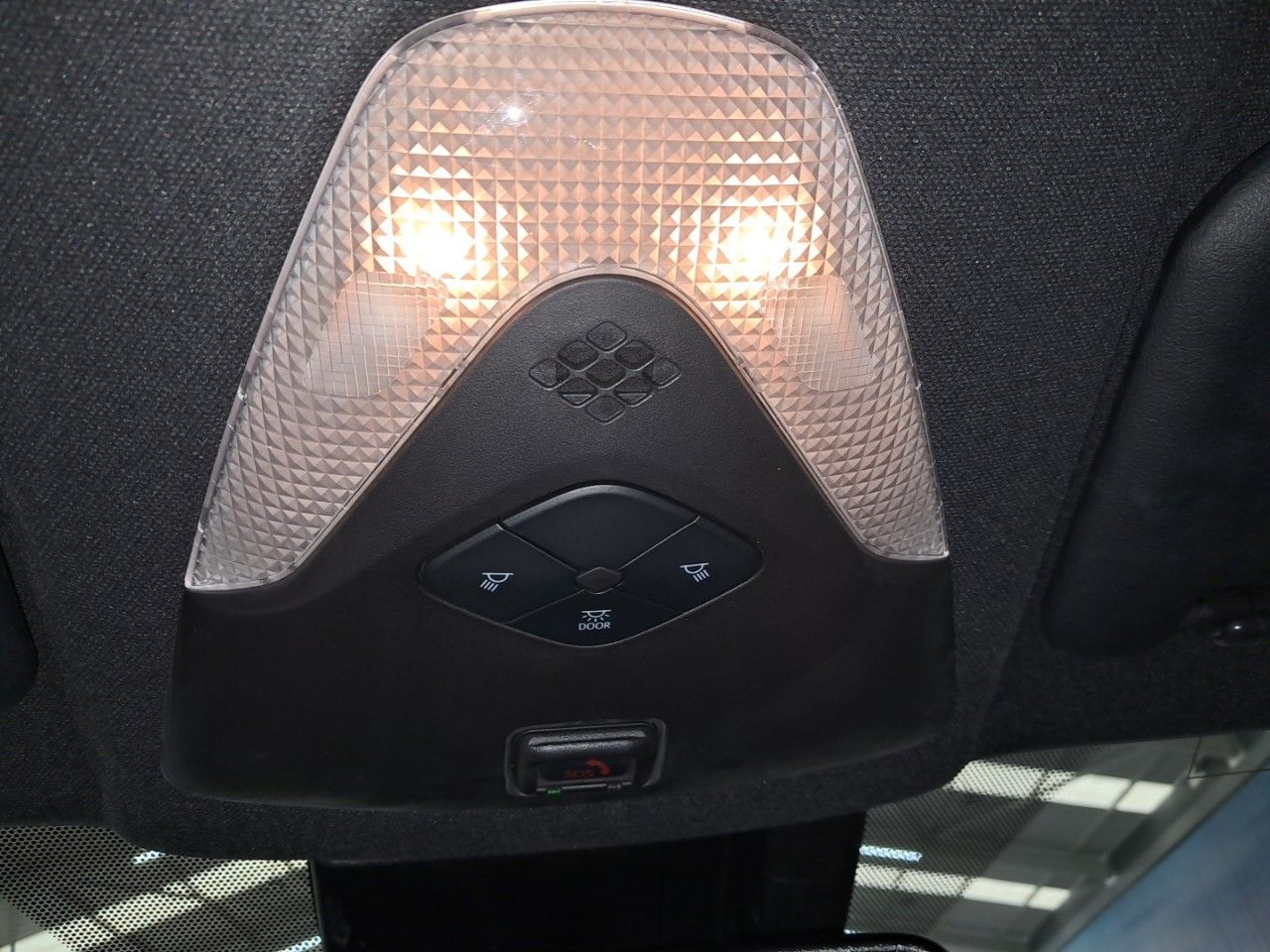 Foto Toyota C-HR 19