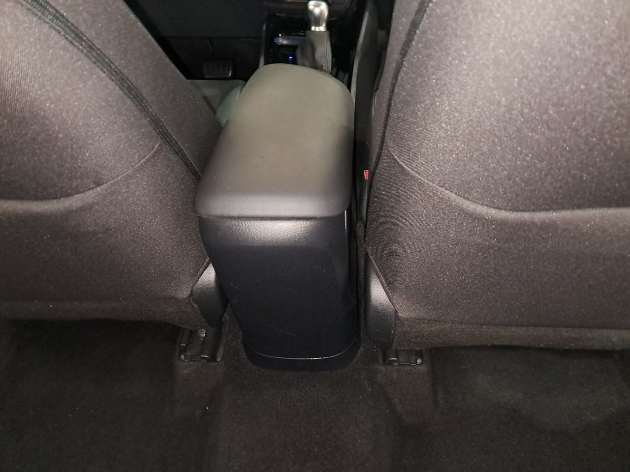 Foto Toyota C-HR 21