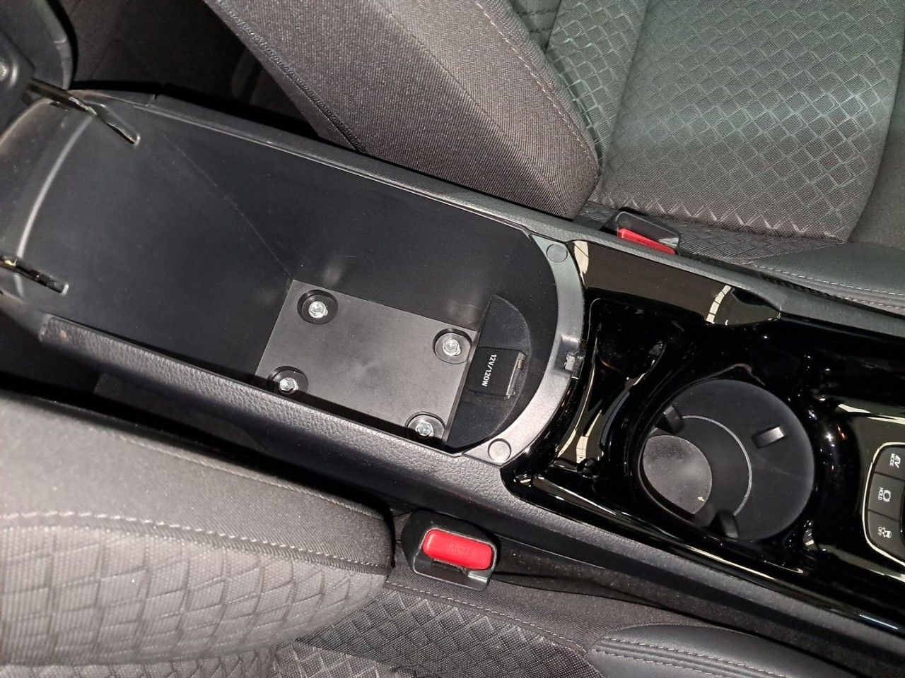 Foto Toyota C-HR 22