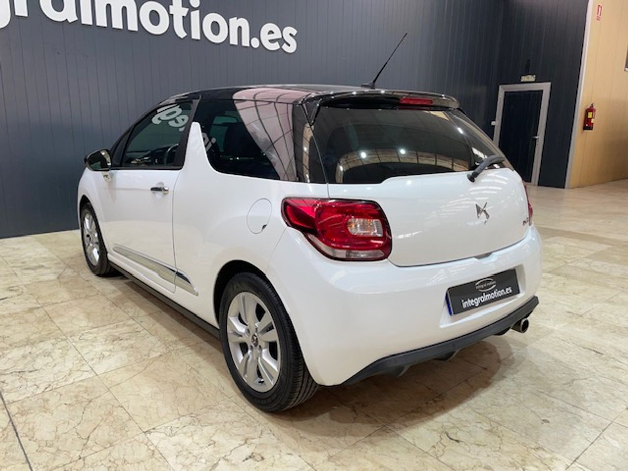 Foto DS Automobiles DS 3 9