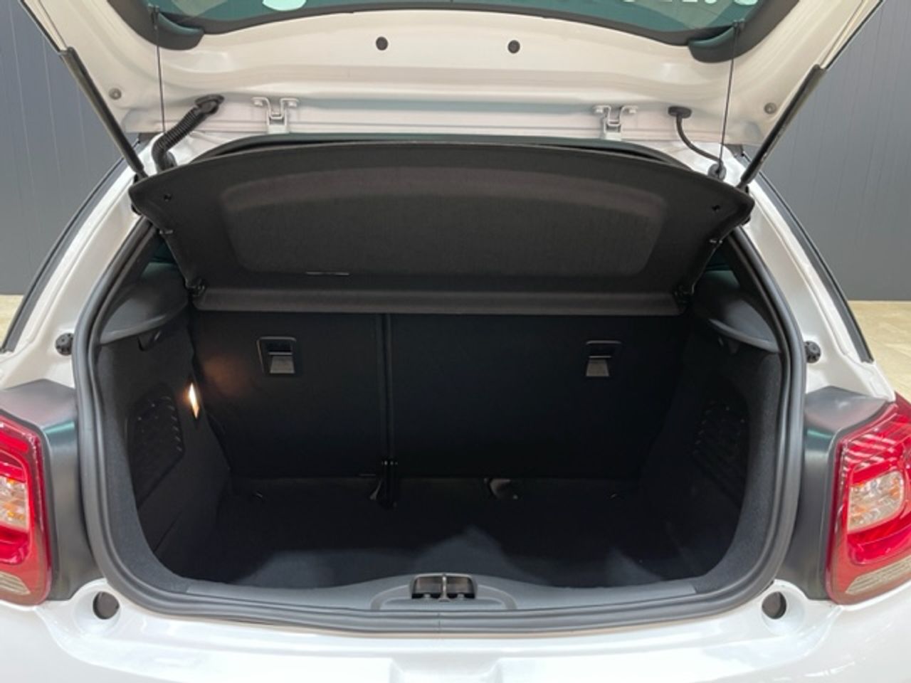 Foto DS Automobiles DS 3 12