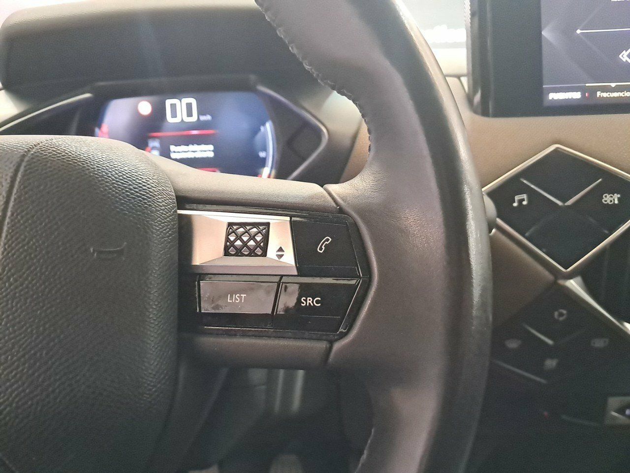 Foto DS Automobiles DS 3 13
