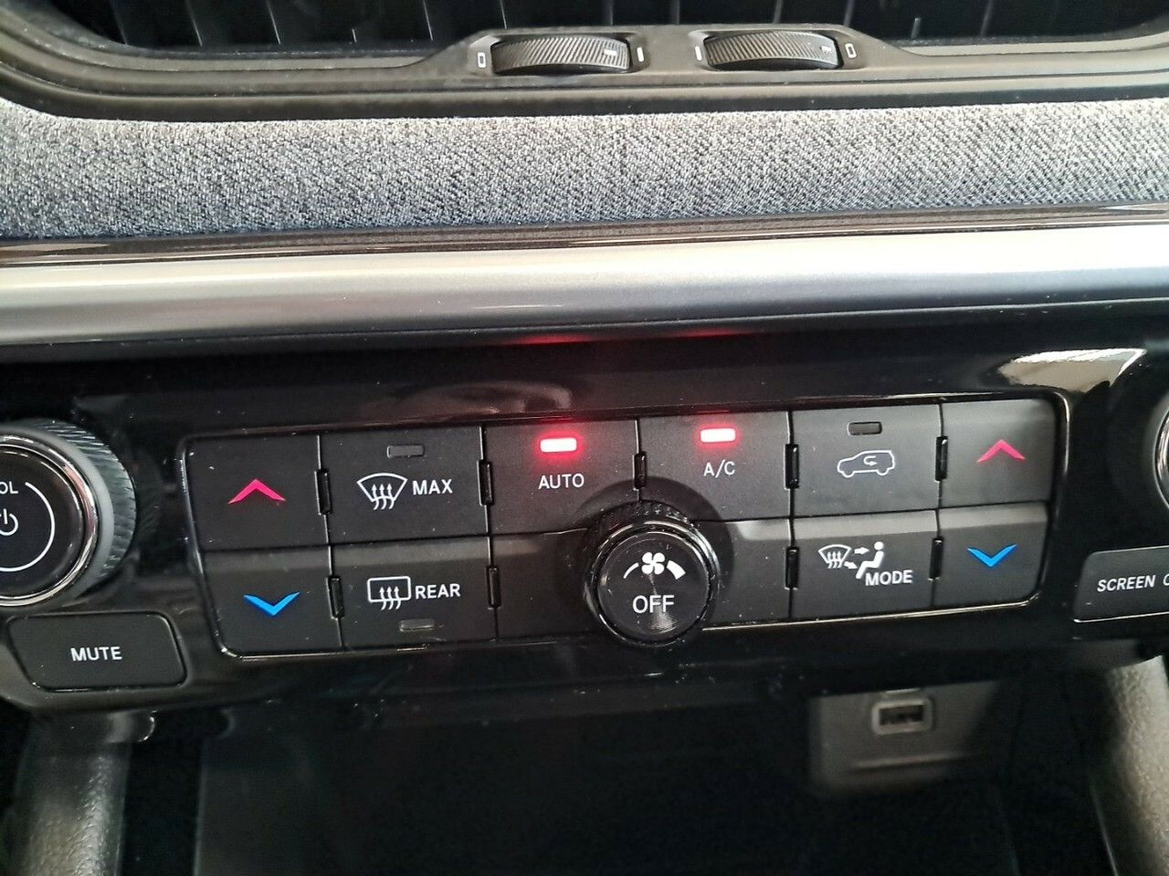 Foto Jeep Compass 17