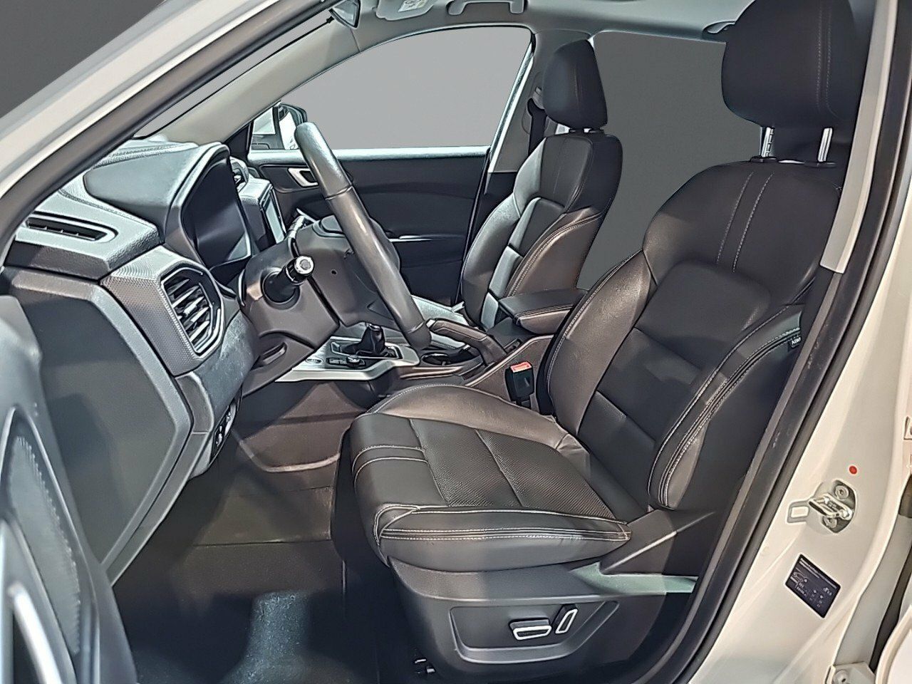 Foto DR Automobiles DR4 14