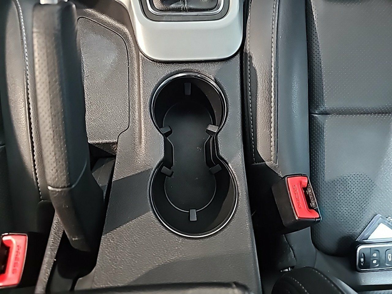 Foto DR Automobiles DR4 17