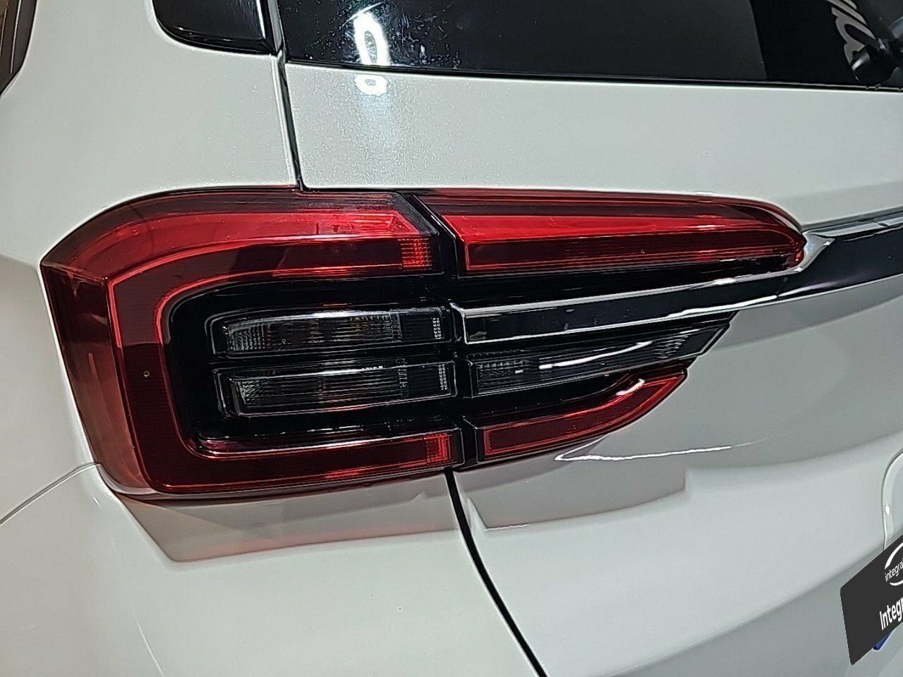 Foto DR Automobiles DR4 26