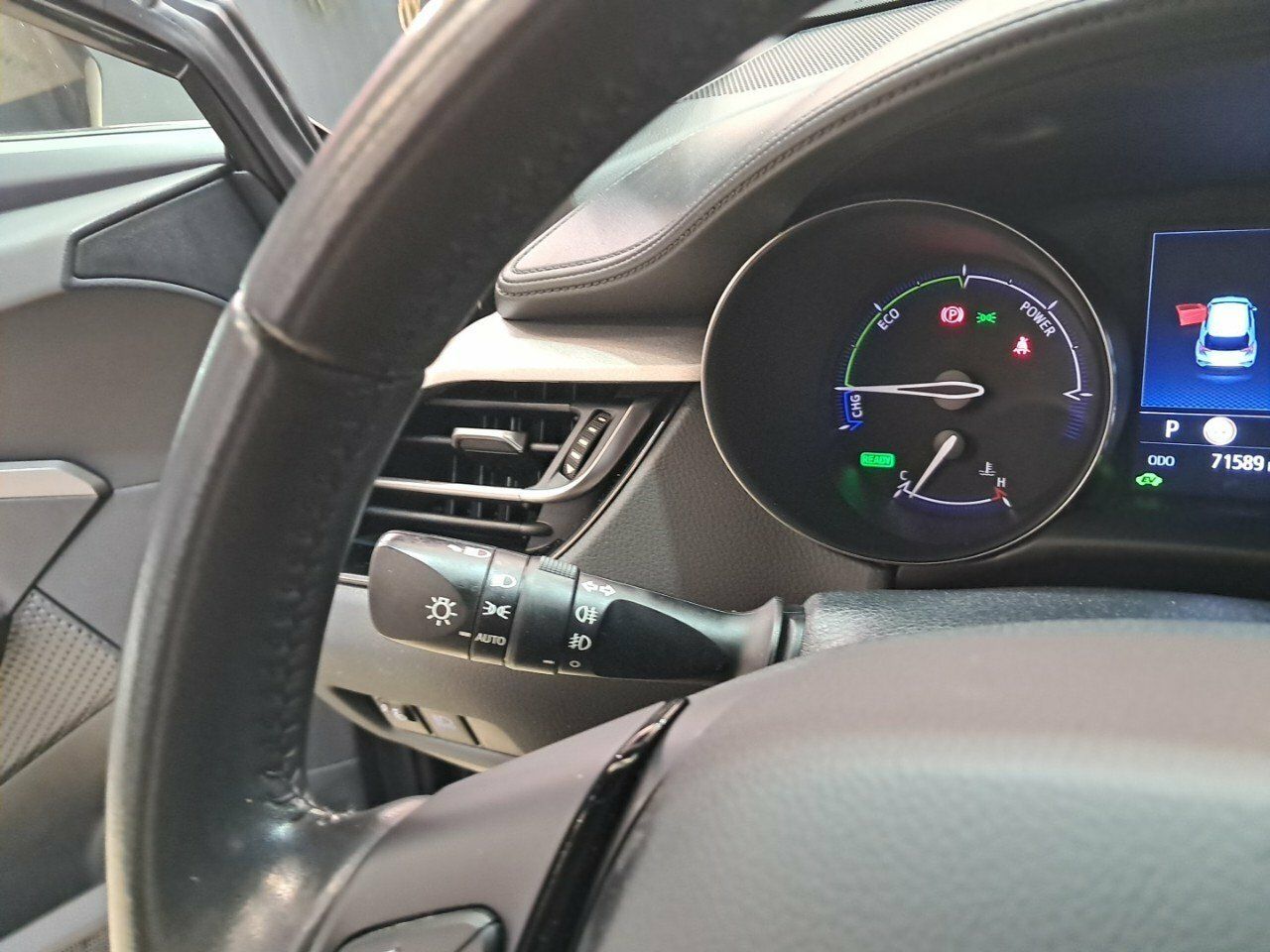 Foto Toyota C-HR 14