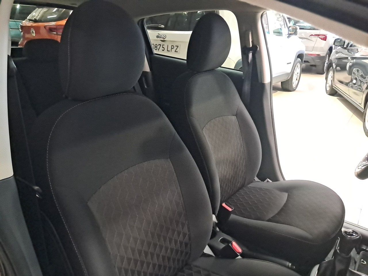 Foto Mitsubishi Space Star 9