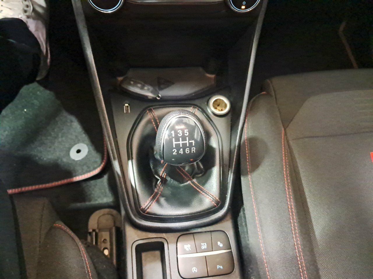 Foto Ford Fiesta 18