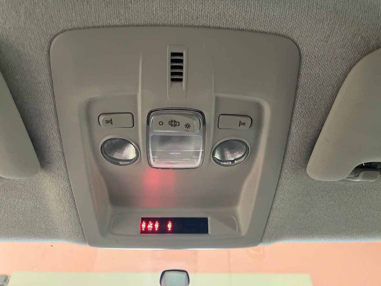 Foto Citroën C4 Cactus 19