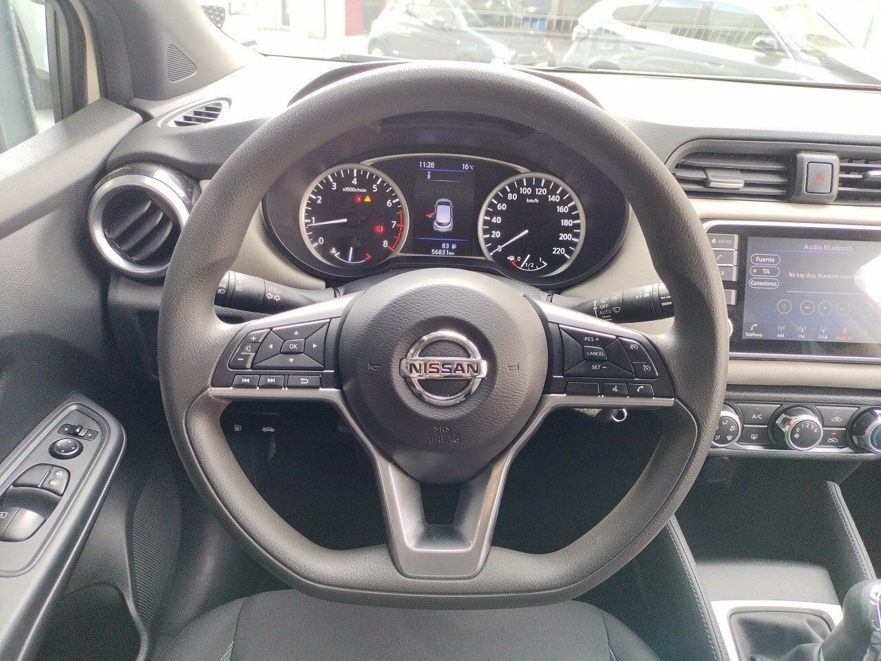 Foto Nissan Micra 11