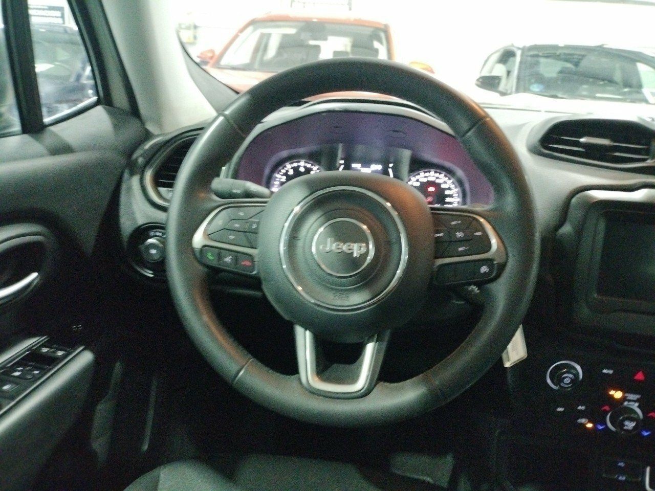 Foto Jeep Renegade 11