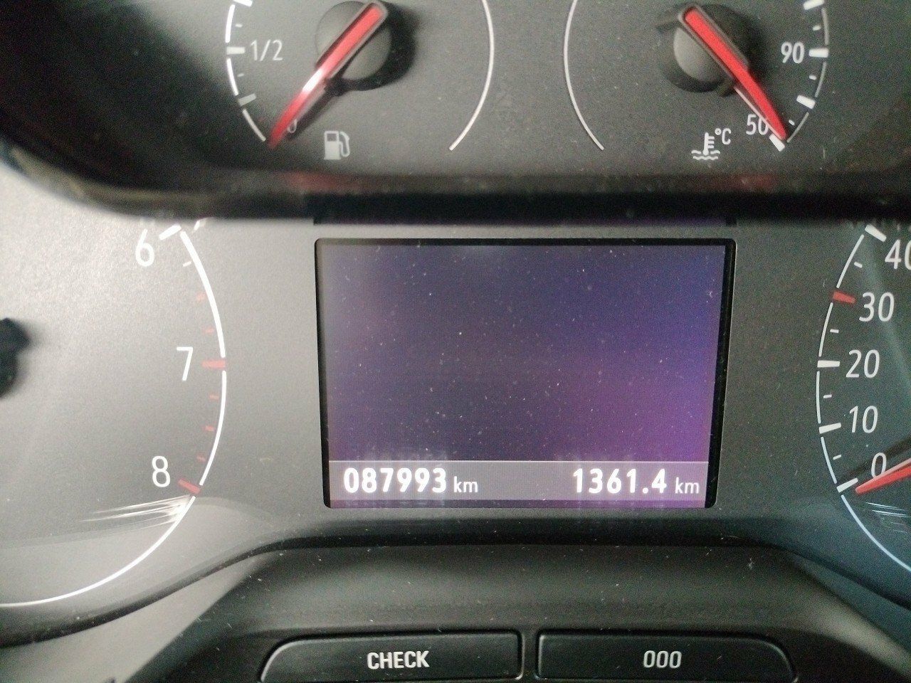 Foto Opel Crossland X 8