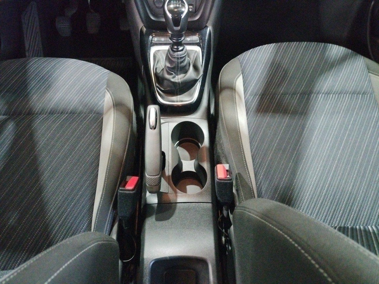 Foto Opel Crossland X 22