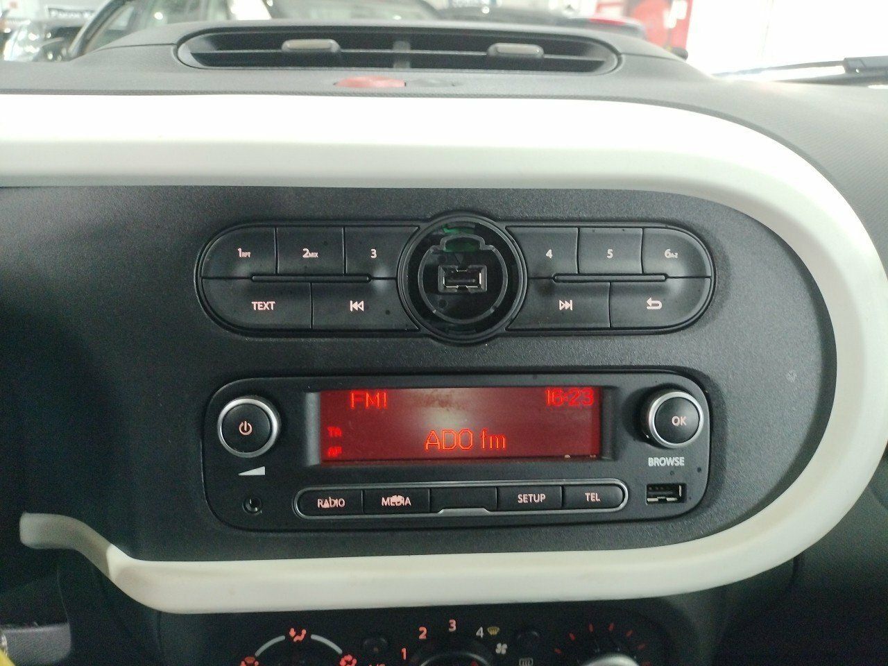 Foto Renault Twingo 16
