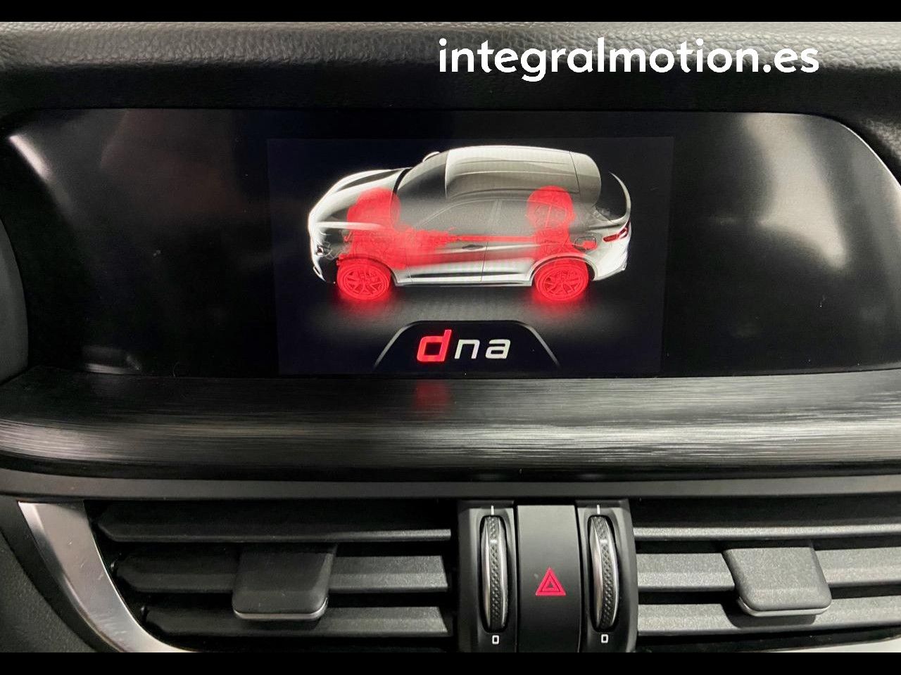 Foto Alfa Romeo Stelvio 13