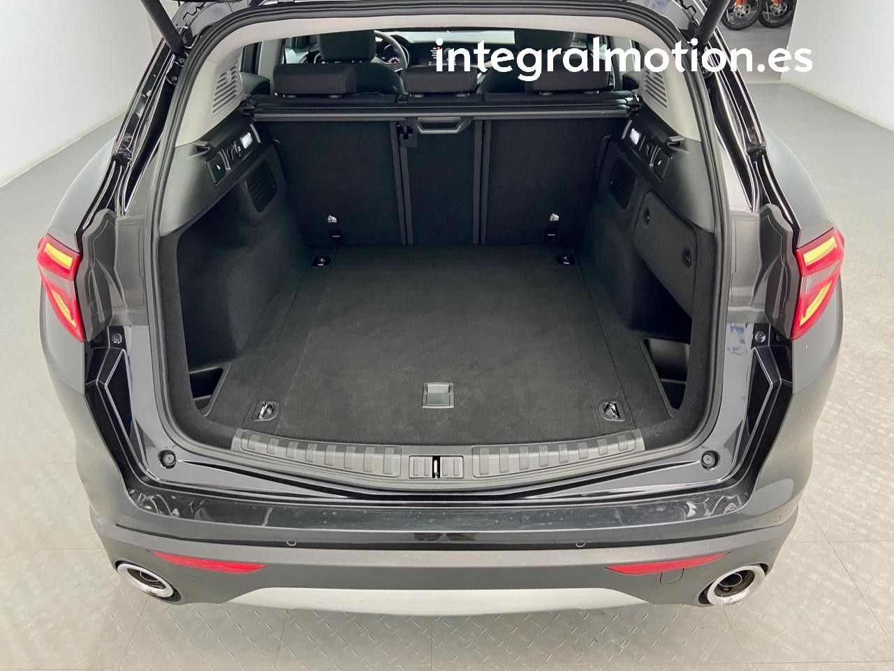 Foto Alfa Romeo Stelvio 16