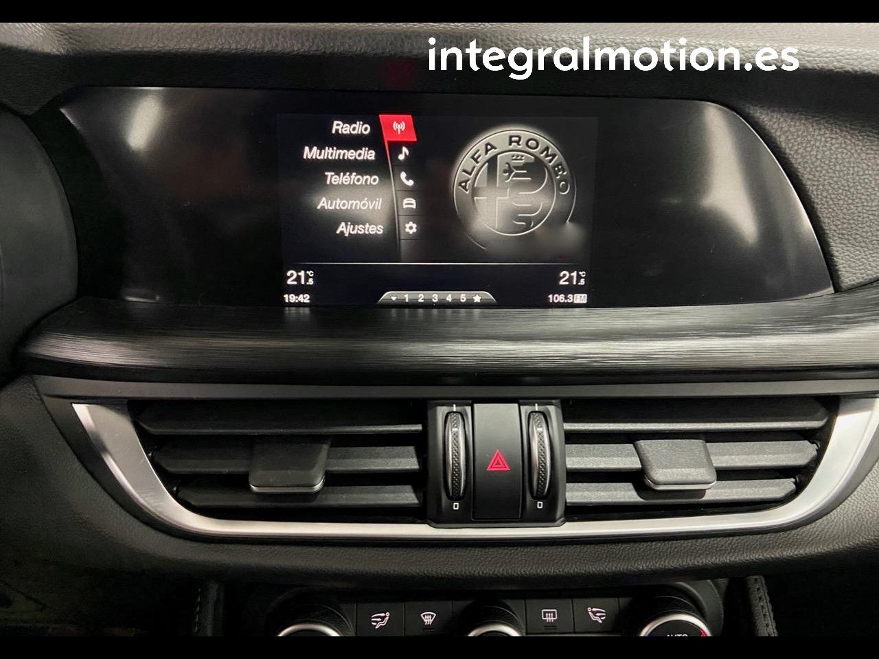 Foto Alfa Romeo Stelvio 19
