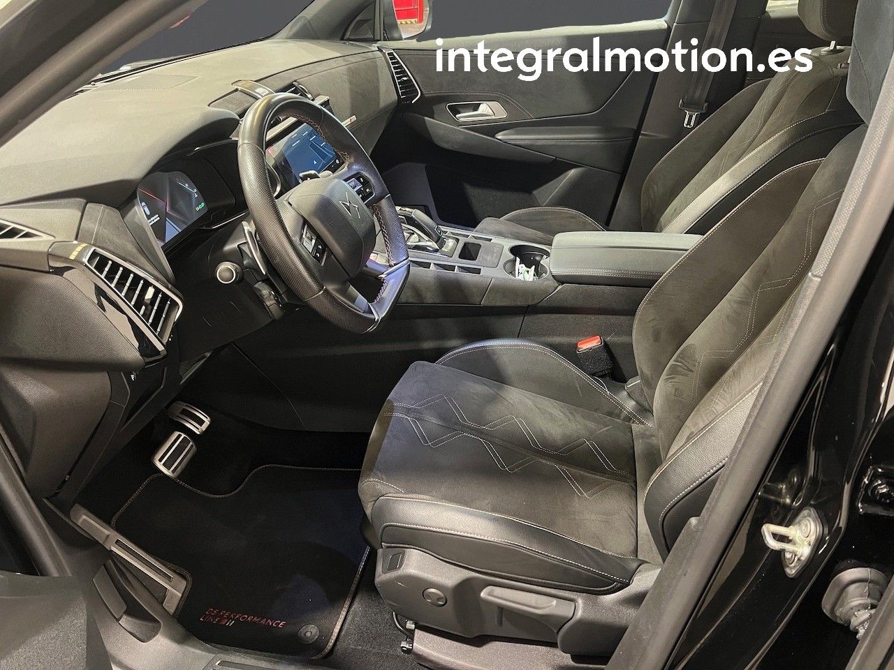 Foto DS Automobiles DS 7 10