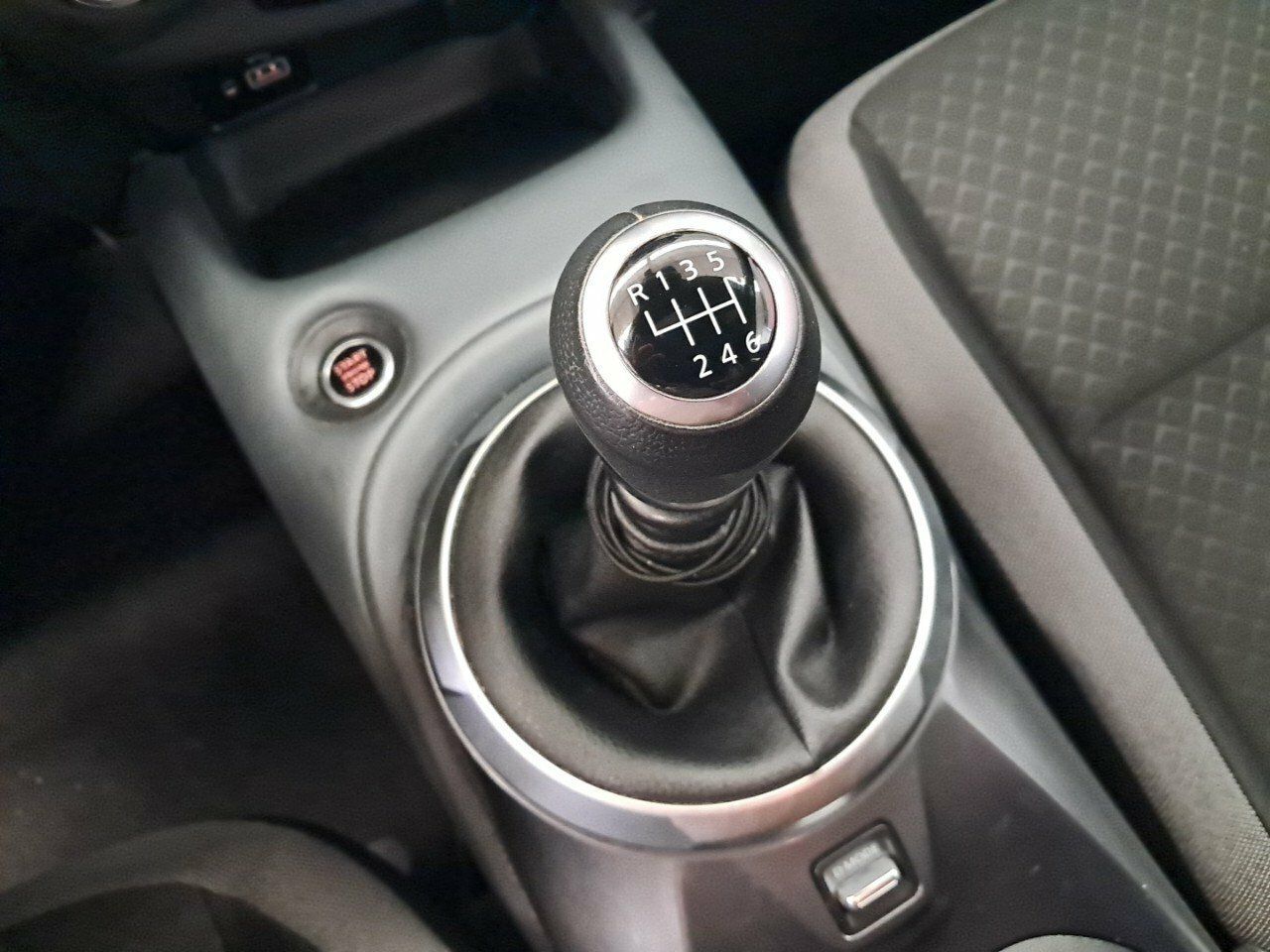 Foto Nissan Juke 8