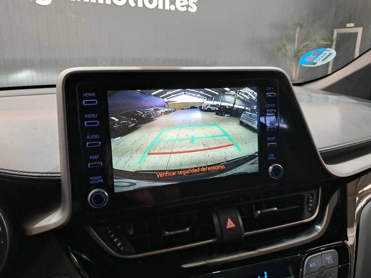 Foto Toyota C-HR 16