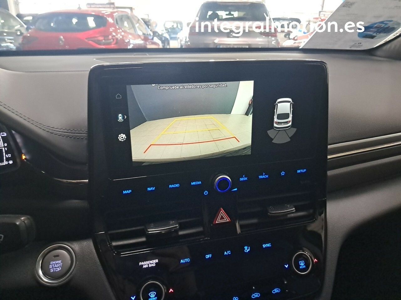 Foto Hyundai IONIQ 16