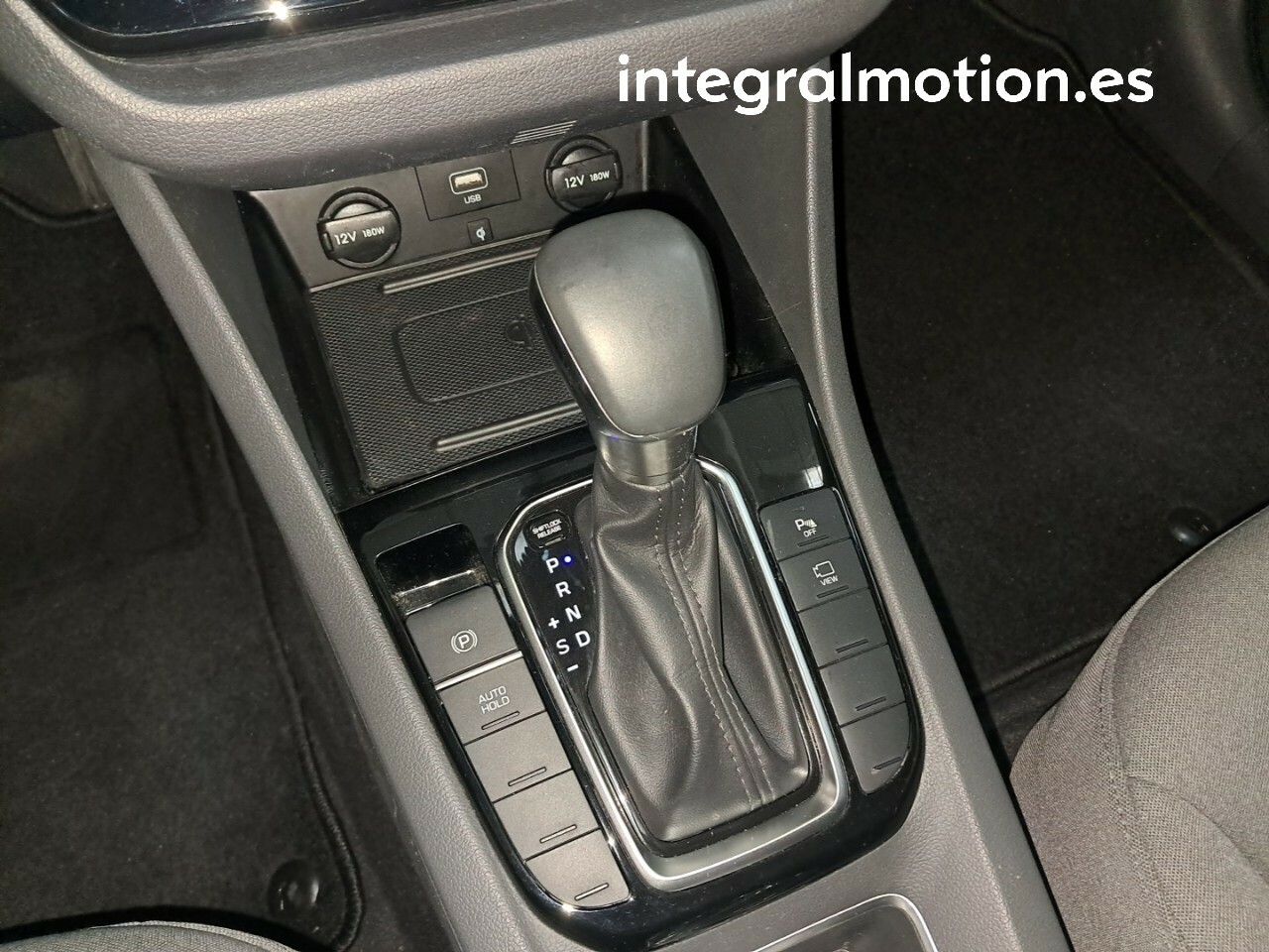 Foto Hyundai IONIQ 18