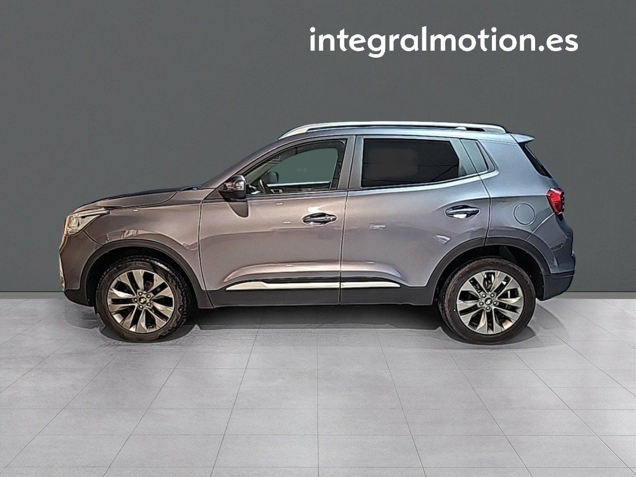 Foto DR Automobiles DR4 3