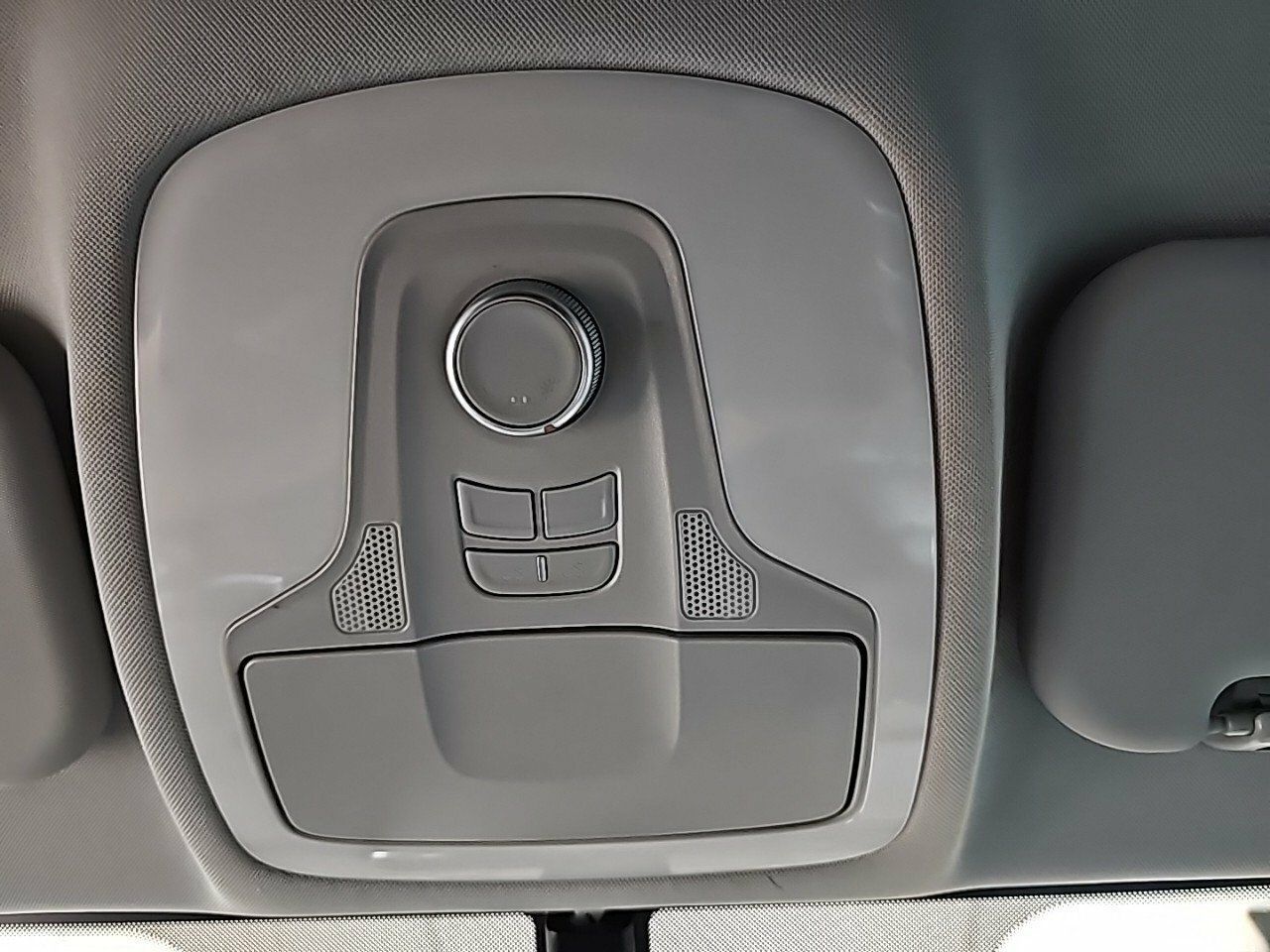 Foto DR Automobiles DR4 12