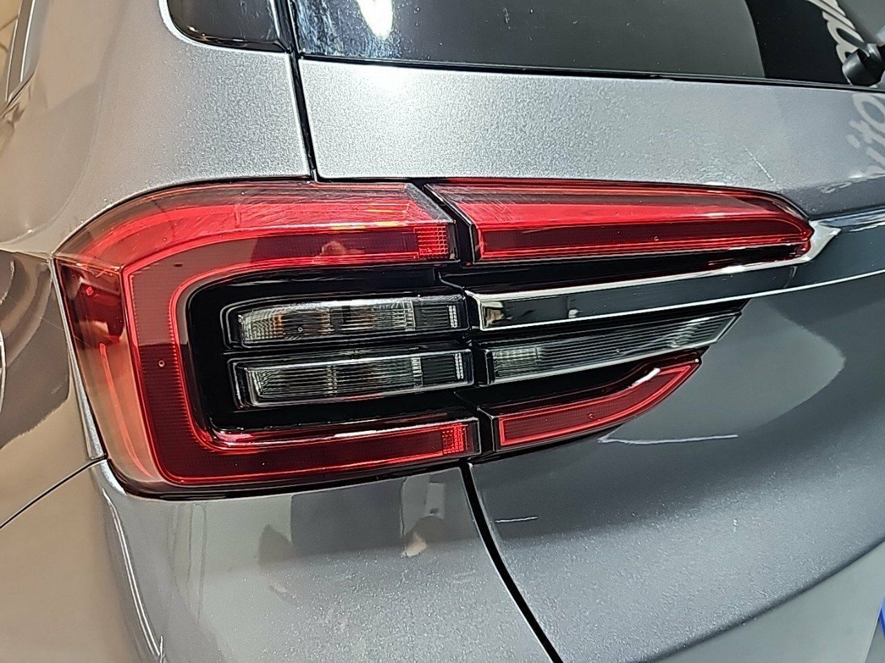 Foto DR Automobiles DR4 23