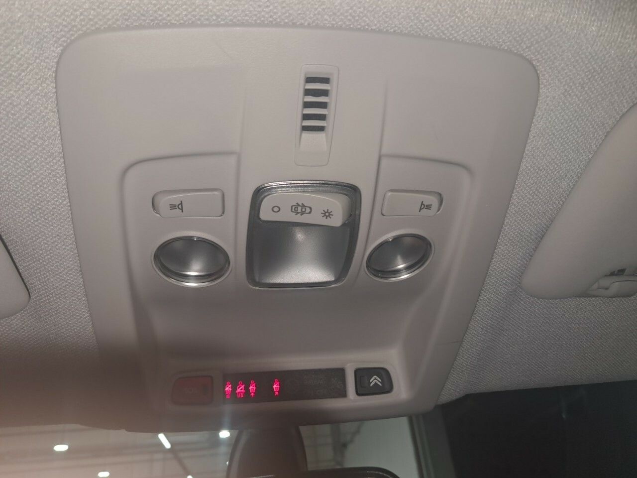 Foto Citroën C4 Cactus 19