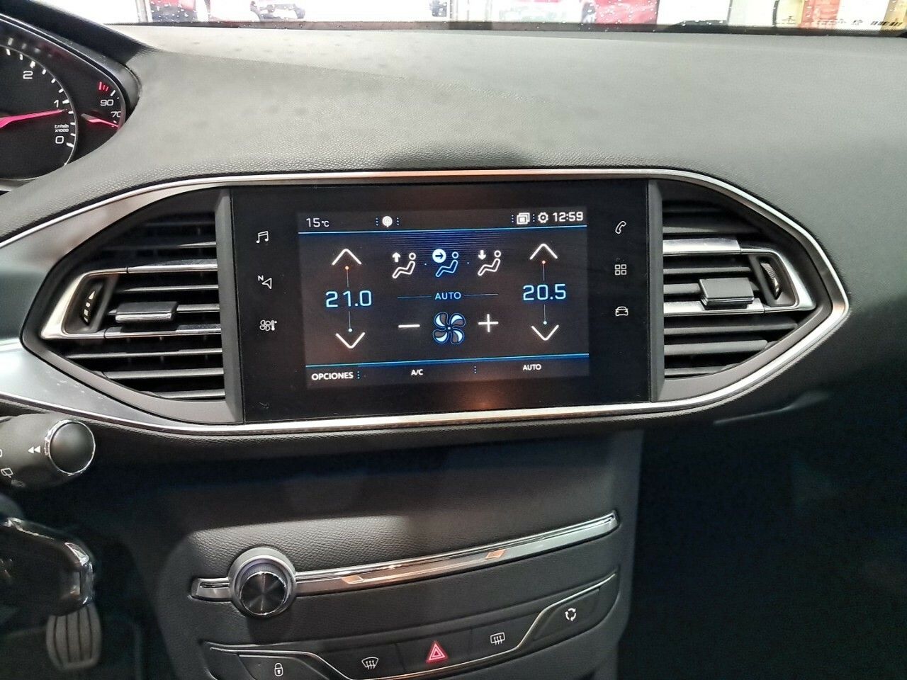 Foto Peugeot 308 31