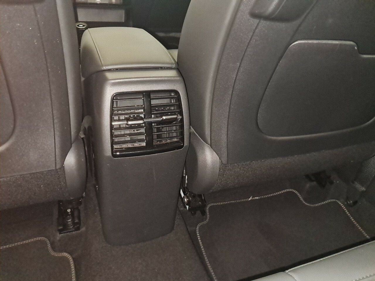 Foto Kia Niro 21