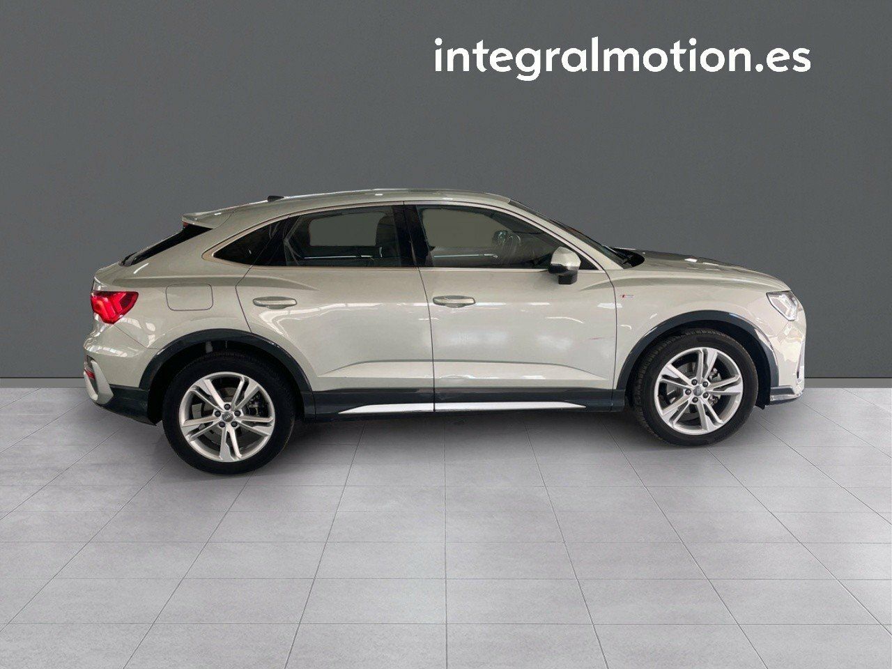 Foto Audi Q3 26