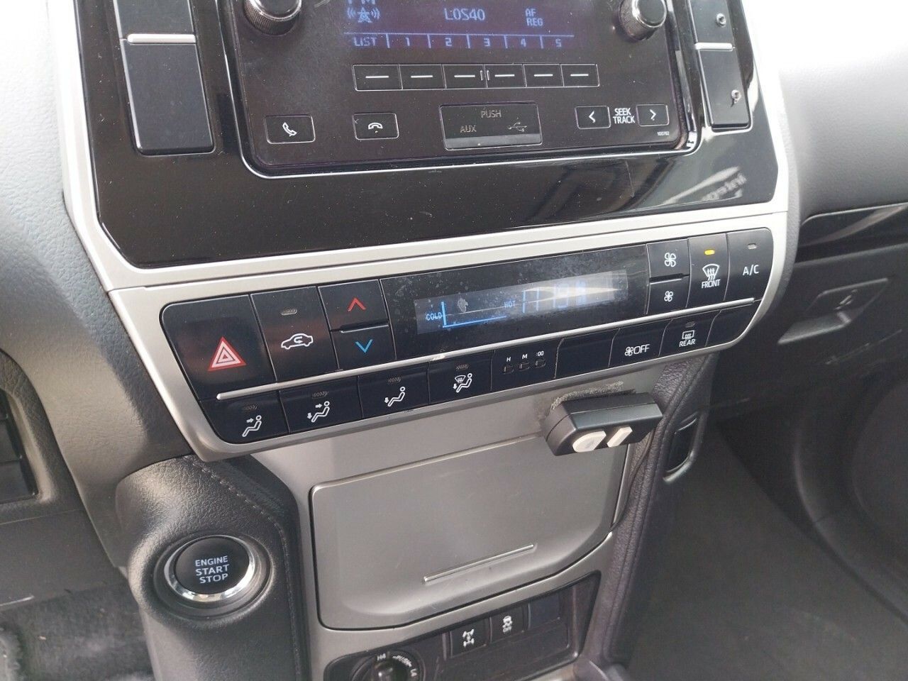Foto Toyota Land Cruiser 17