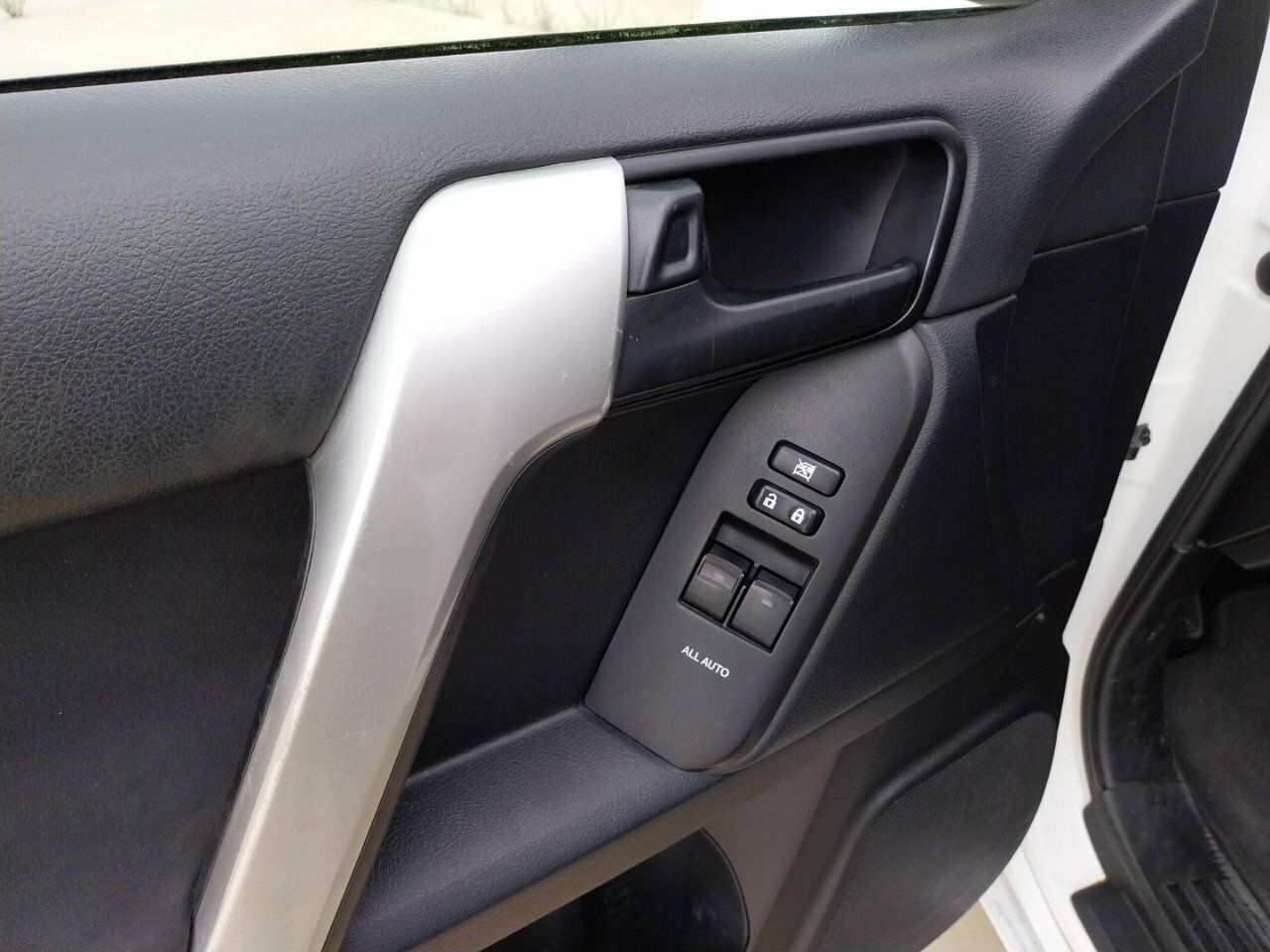Foto Toyota Land Cruiser 32