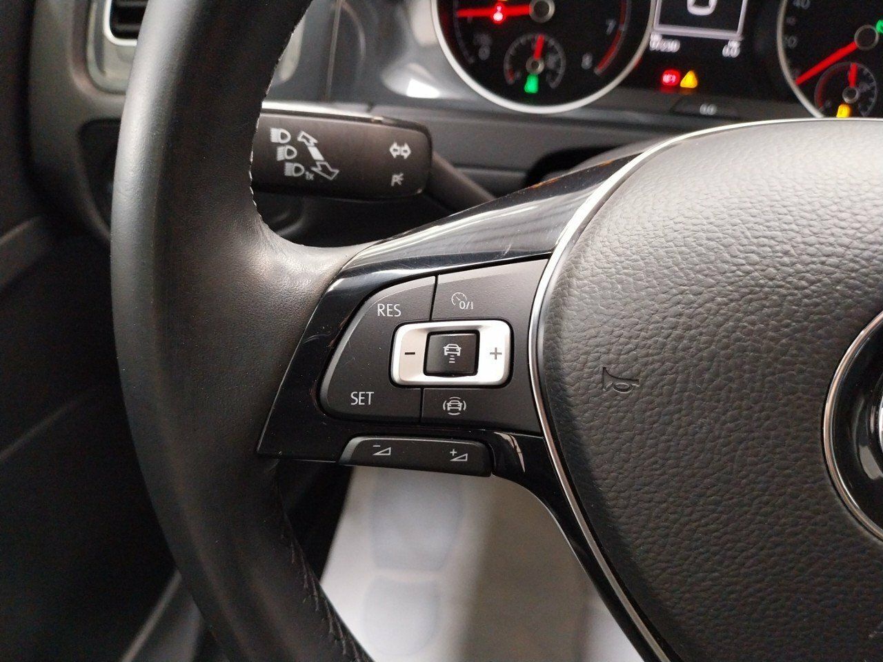 Foto Volkswagen Golf 12