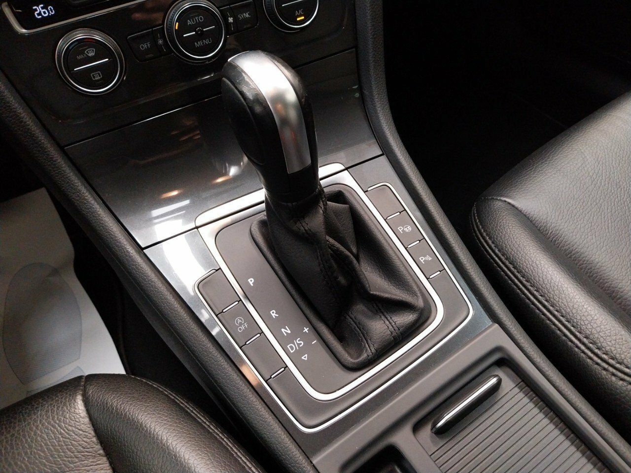 Foto Volkswagen Golf 18