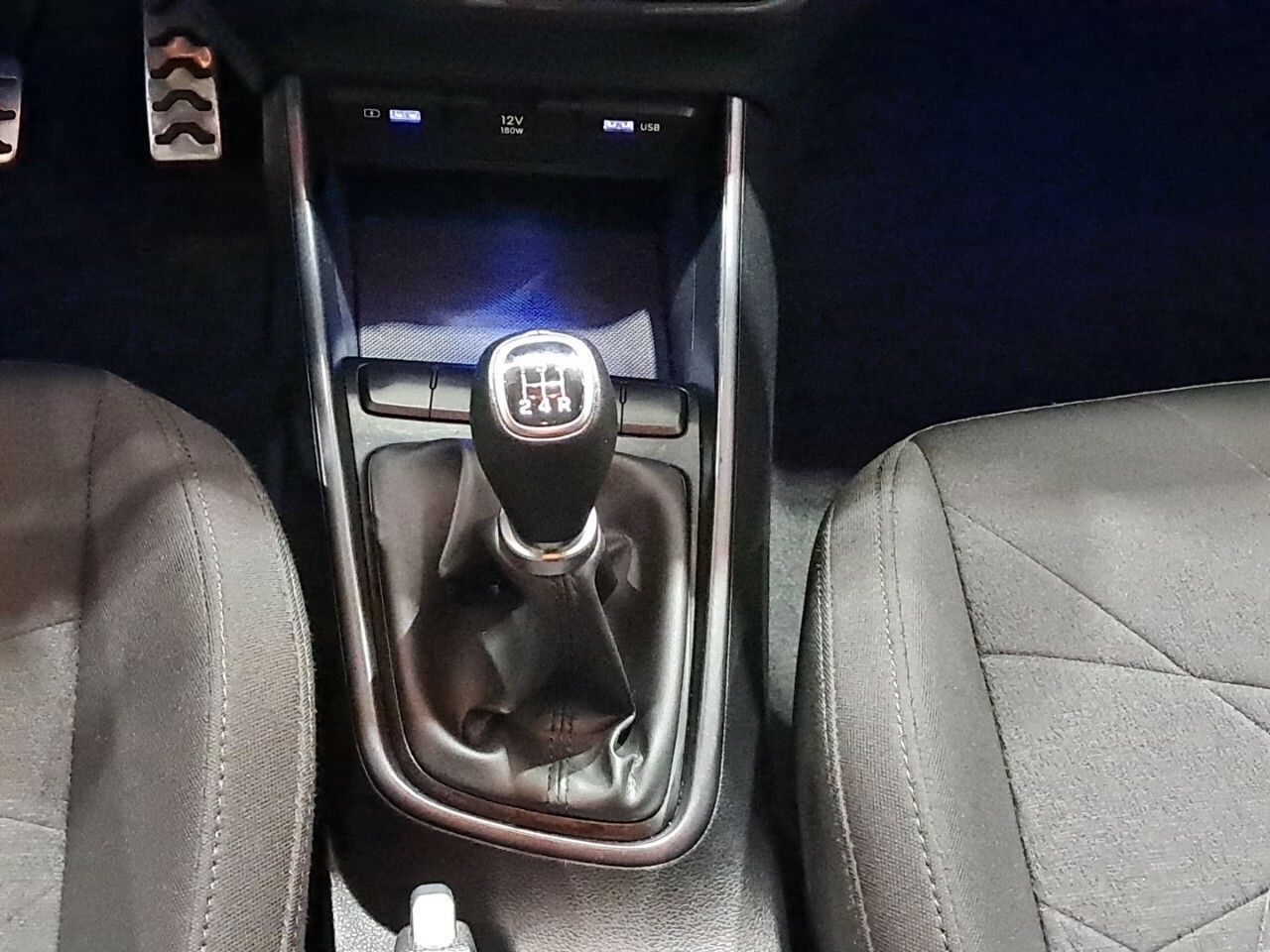 Foto Hyundai Bayon 18