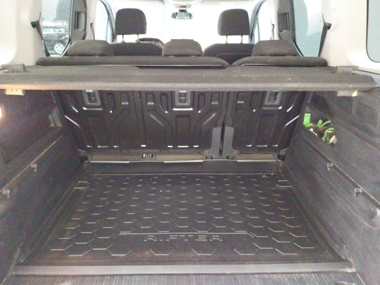 Foto Peugeot Rifter 30