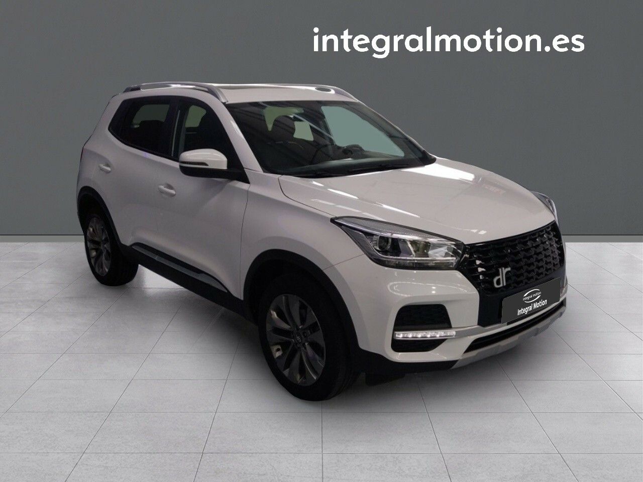 Foto DR Automobiles DR4 3