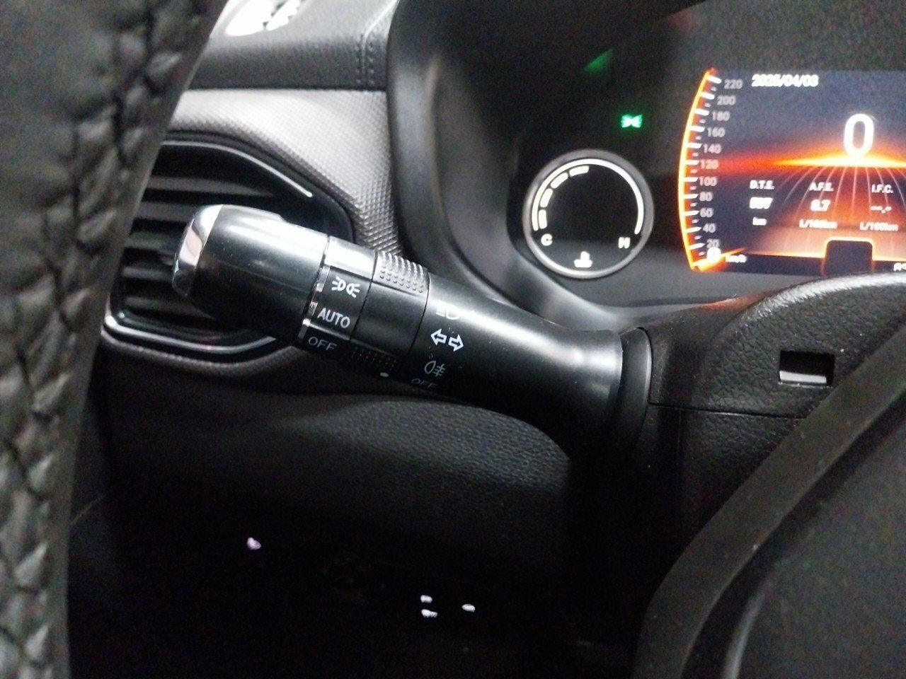 Foto DR Automobiles DR4 13