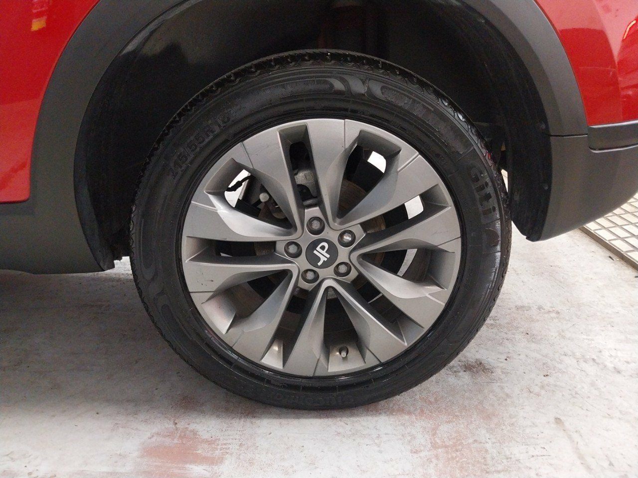 Foto DR Automobiles DR4 28